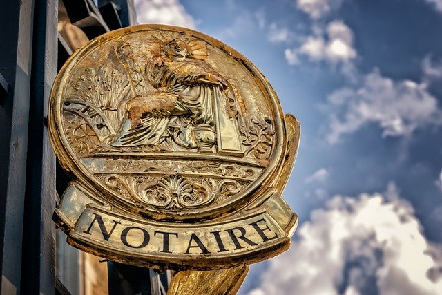 Guide indépendant sur les critères d'accès prioritaires au logement en vertu de la loi DALO en France