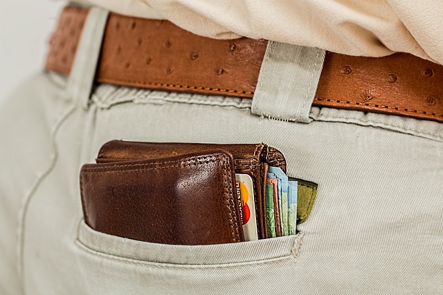 Manage Your Debt: Personal Loan to Consolidate Credit Card Debt