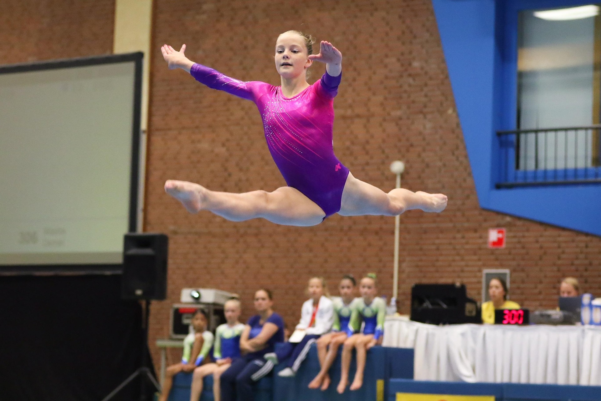Decoding the Magic in Gymnastics: The Art of Balance and Strength
