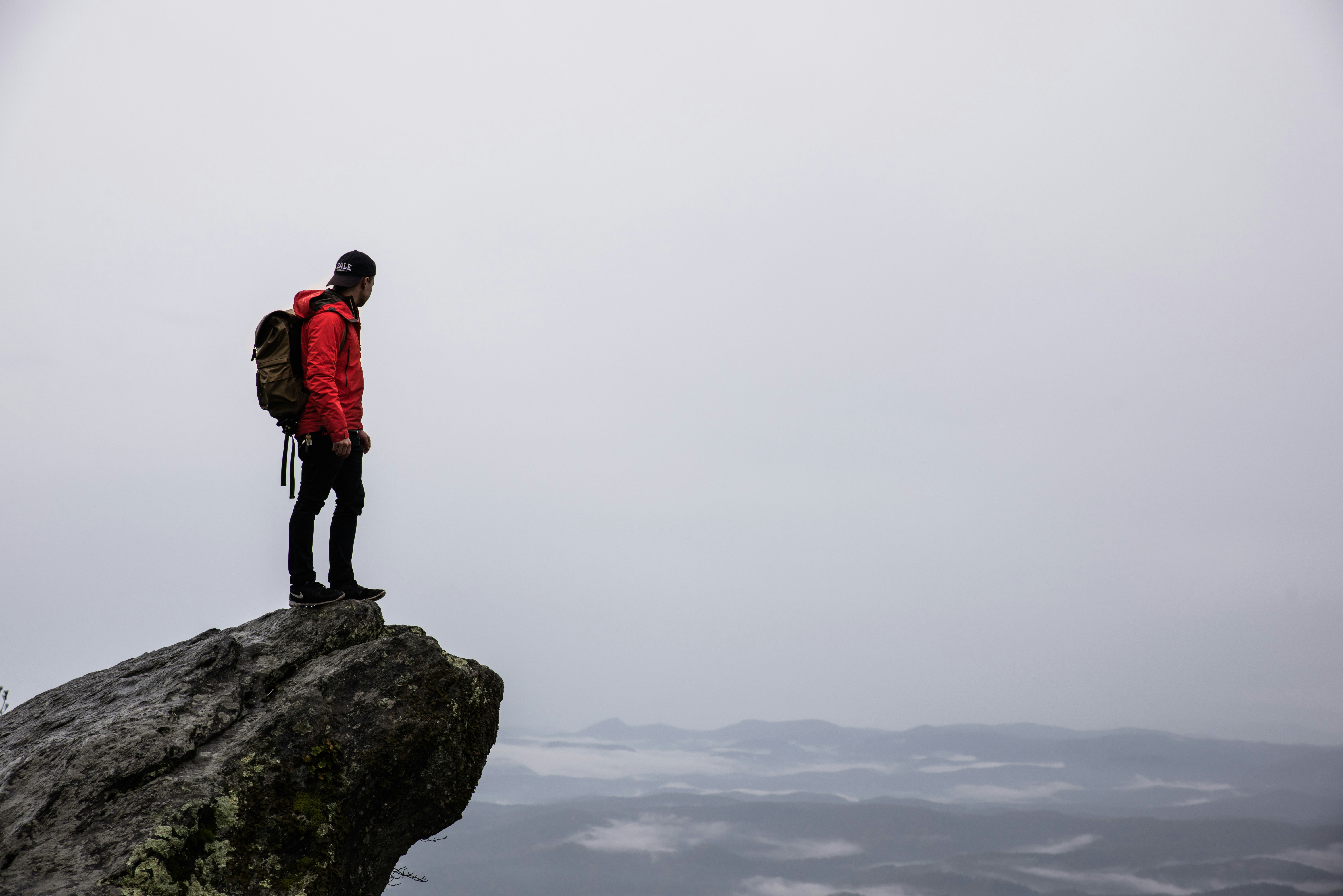 Triumphing over Trauma: Athlete Recovery Tactics after Major Injuries  