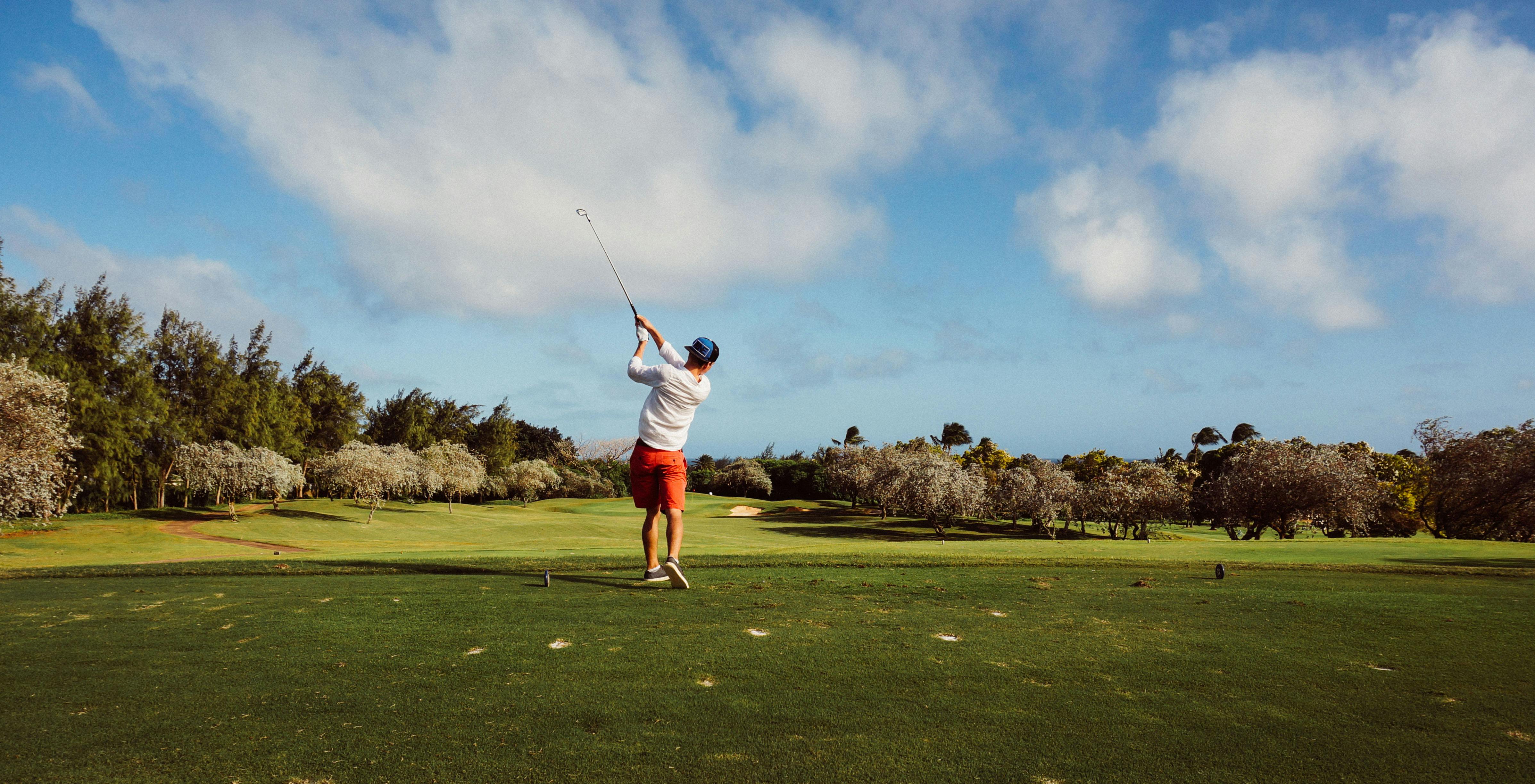 Breaking Down the Biomechanics of the Perfect Golf Swing