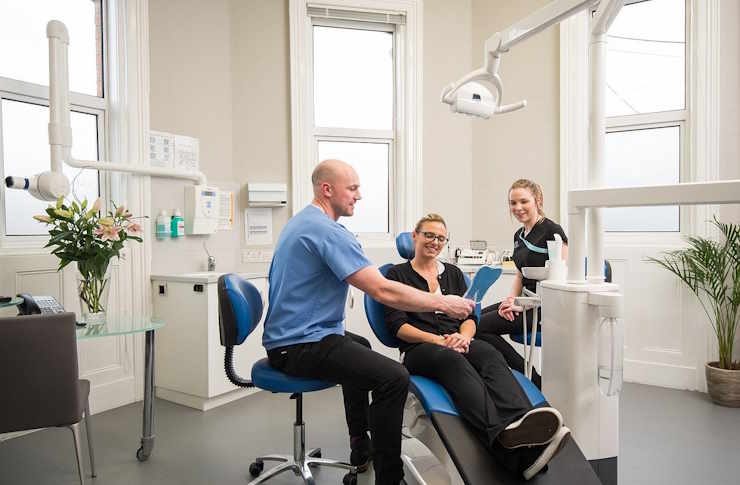 Screwless Dental Implants: A Revolution in Tooth Replacement