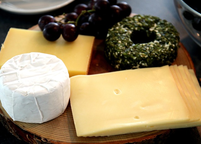 The Rising Popularity of Artisanal Cheese and How You Can Enjoy Its Complexity