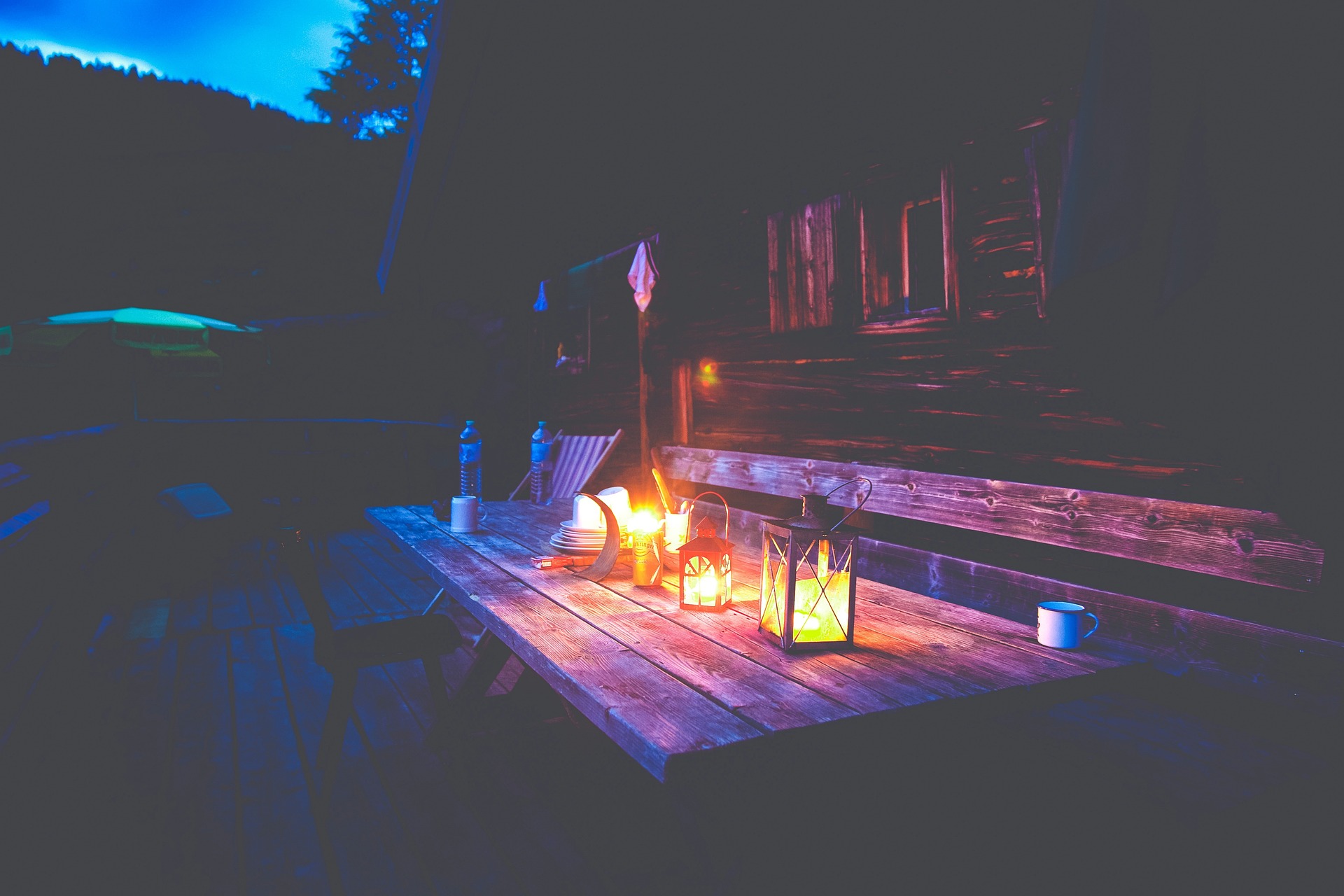 Transformer votre jardin avec les luminaires extérieurs tendances