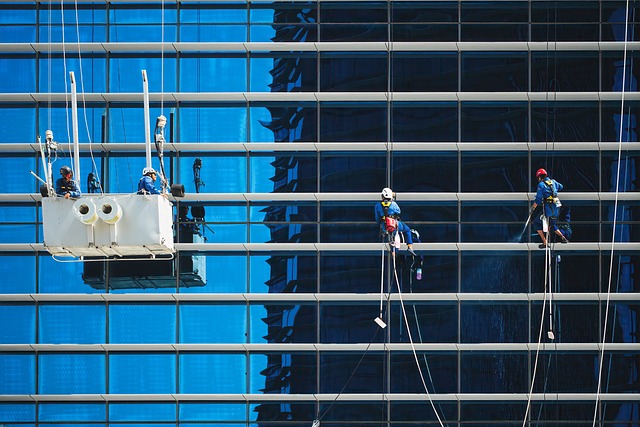Sparkling Windows: Transform Your View with Experts