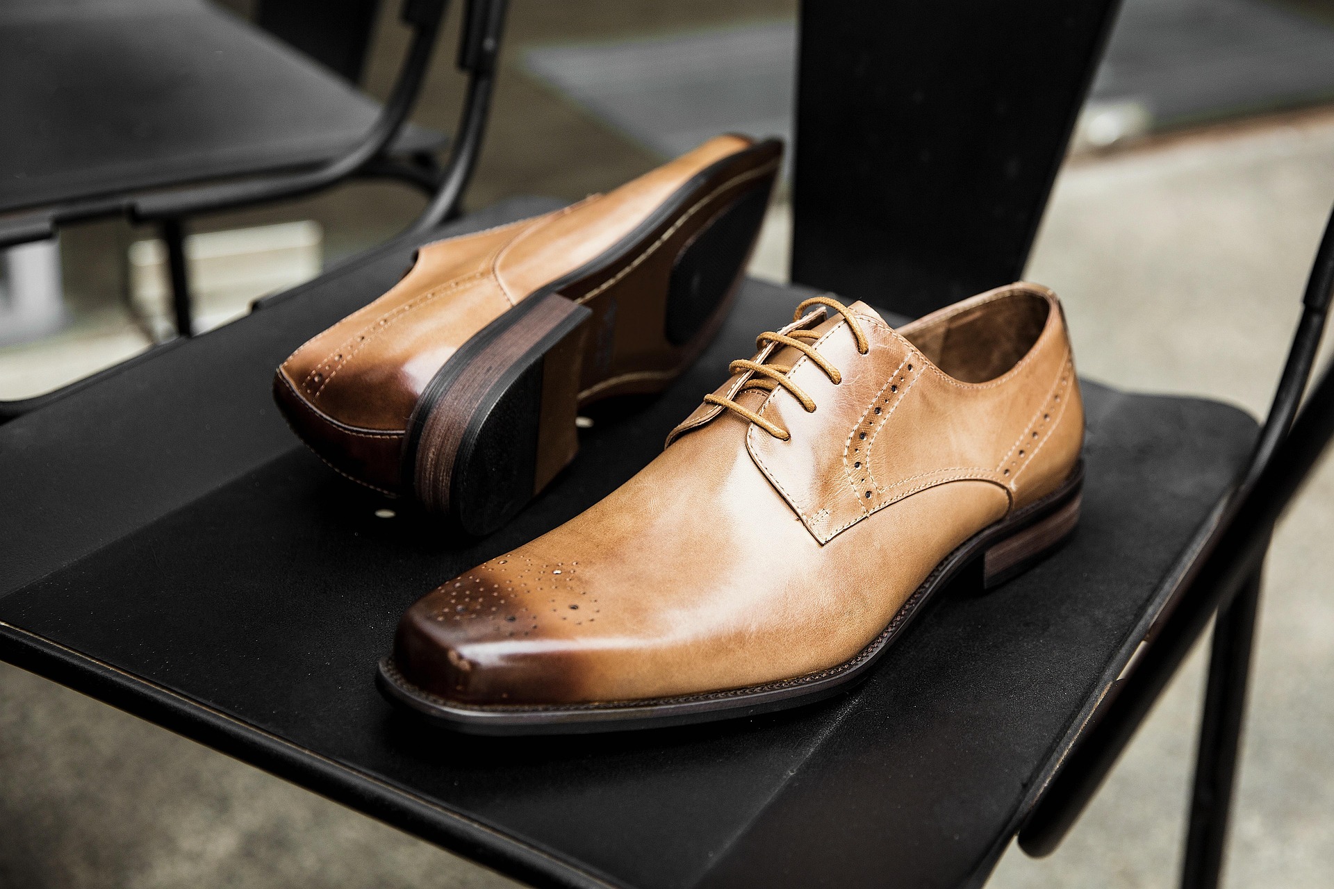Square-Toe Shoes: The Footwear Trend That’s Taking Over
