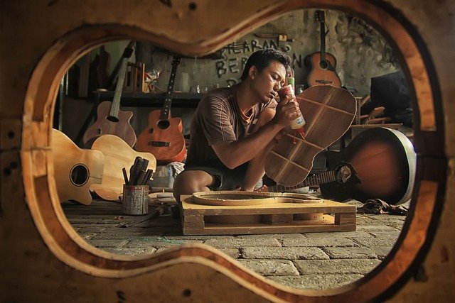 Carpenter Jobs in Japan – Woodwork and Site Roles for 2025