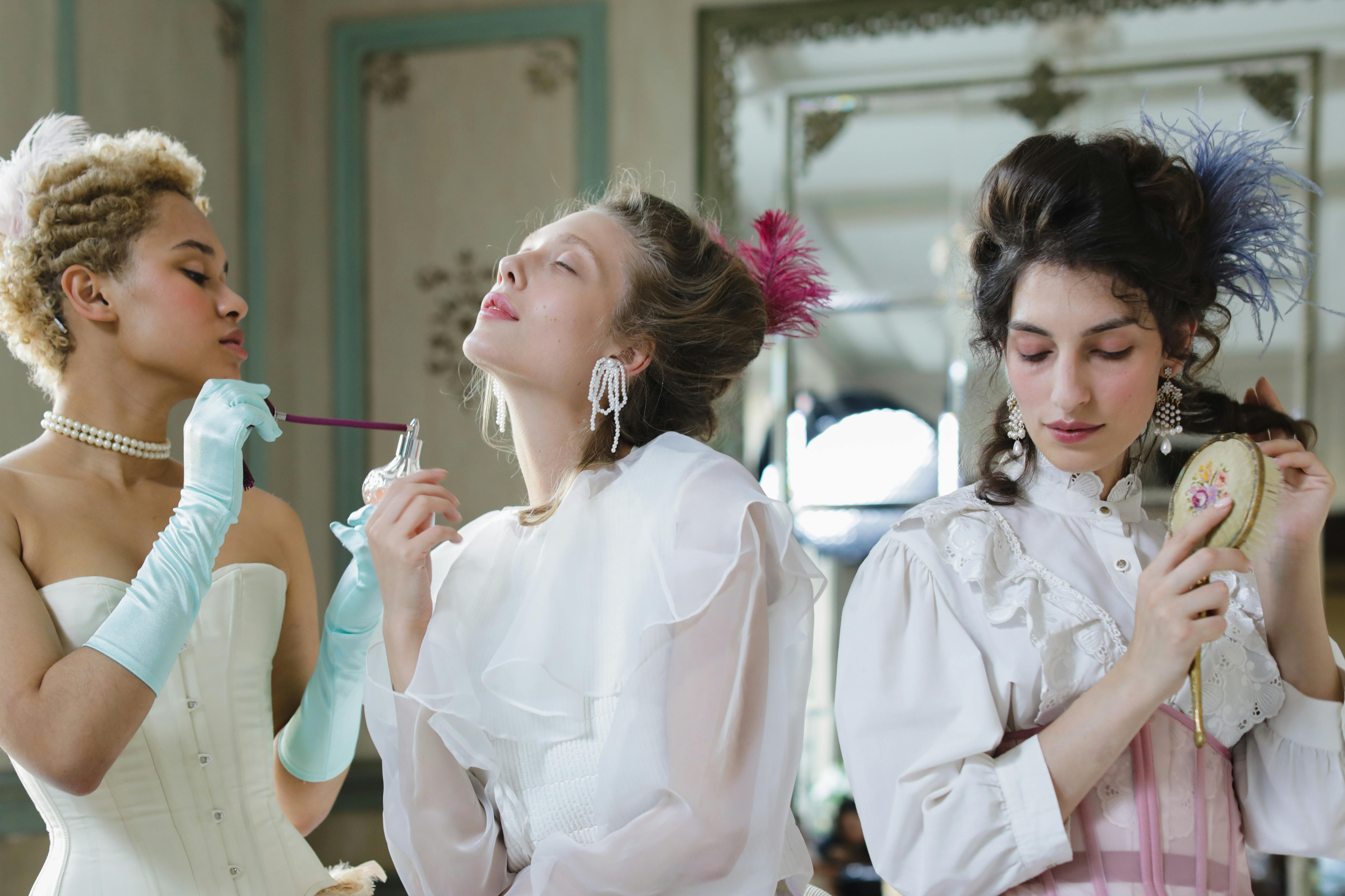 A Dive into the Resurgence of Corsetry in Modern Fashion
