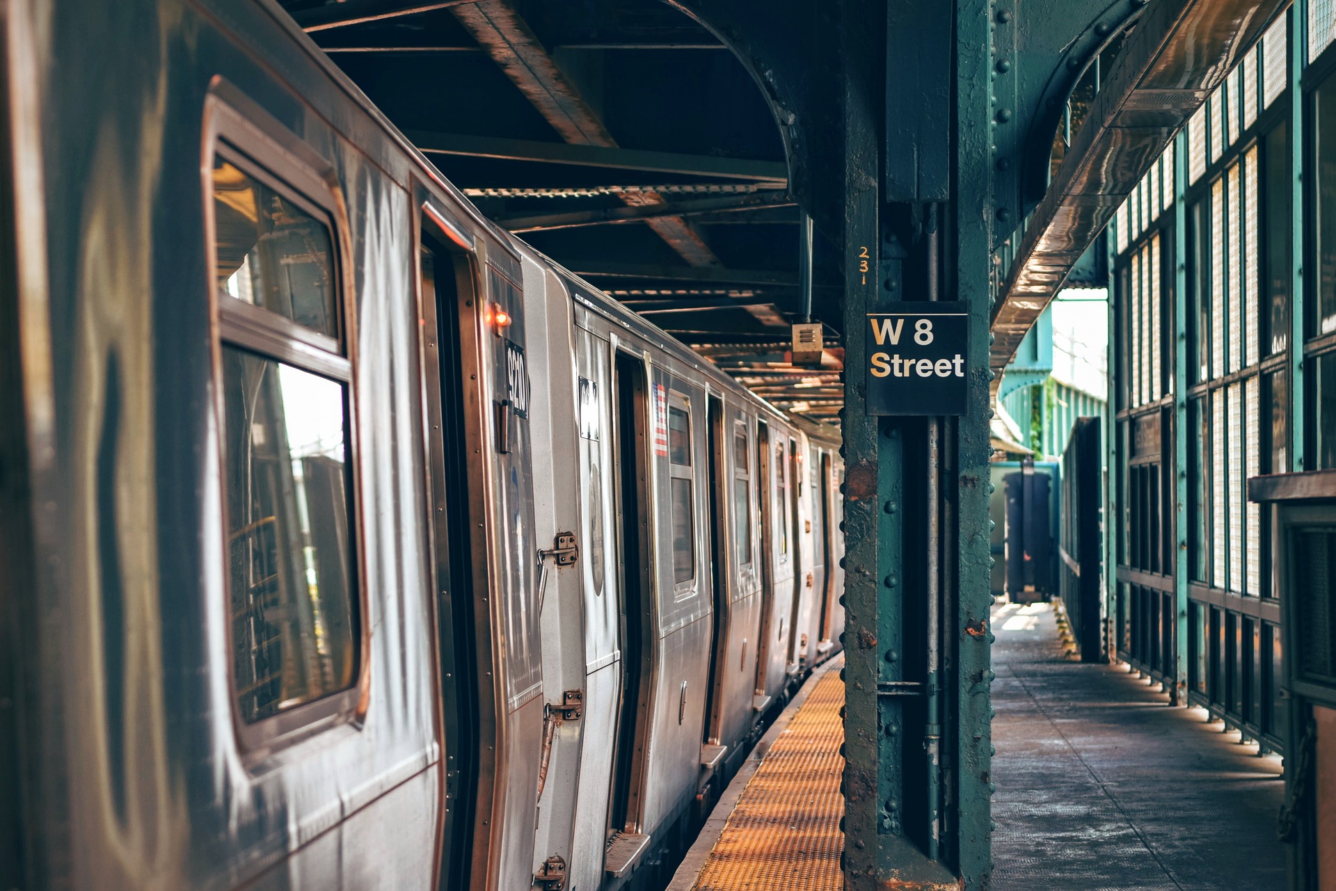 Rediscovering Train Travel: A Journey Beyond the Ordinary