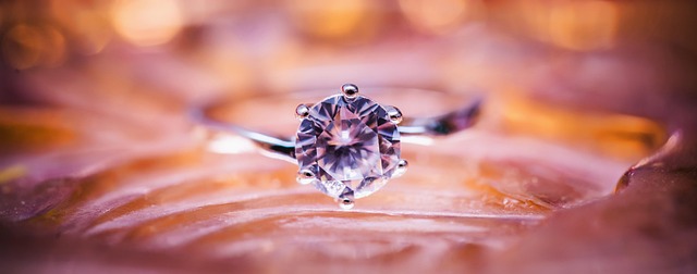 El anillo perfecto: Cómo elegir un diamante que diga 'te amo' sin palabras