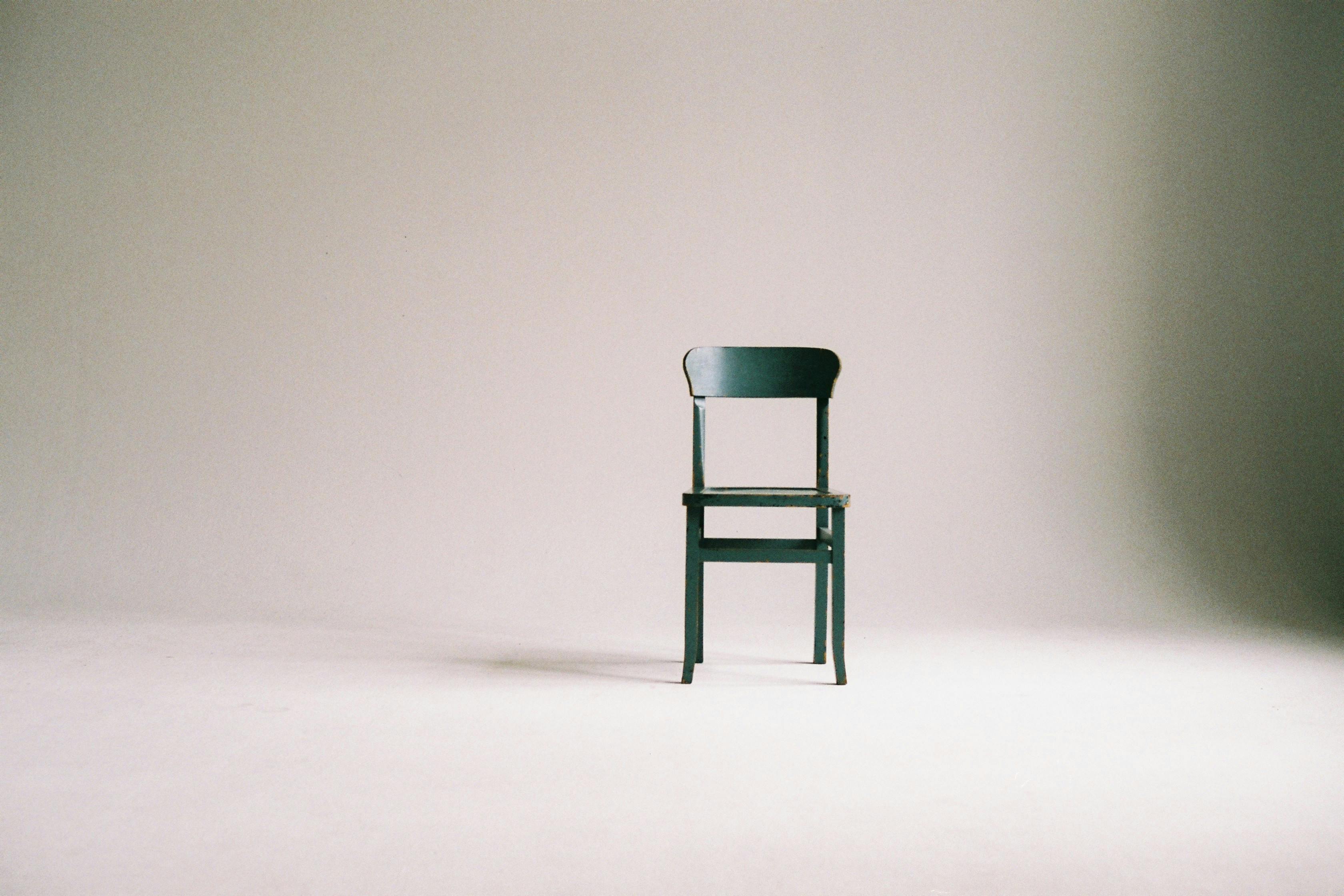 "Unveiling the Mysteries of Minimalist Fashion: A Journey of Elegance and Simplicity"