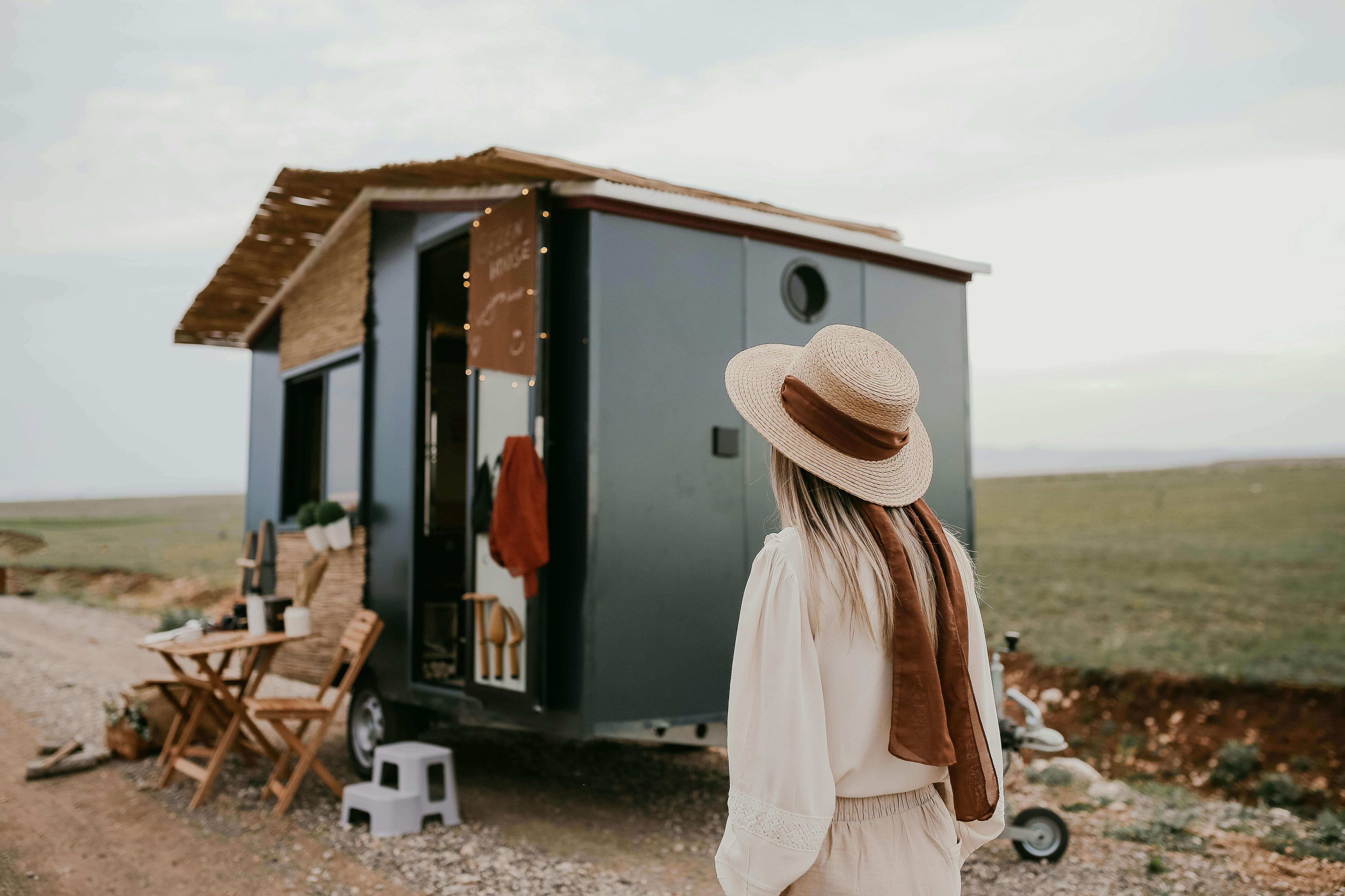 "Fusing Industrial Aesthetics with Cozy Comforts: The Rise of Industrial Farmhouse Style"