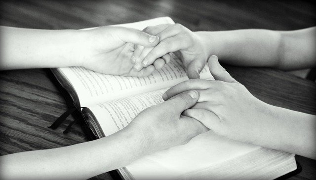 Connecting Through Faith: Understanding Online Church Fellowship