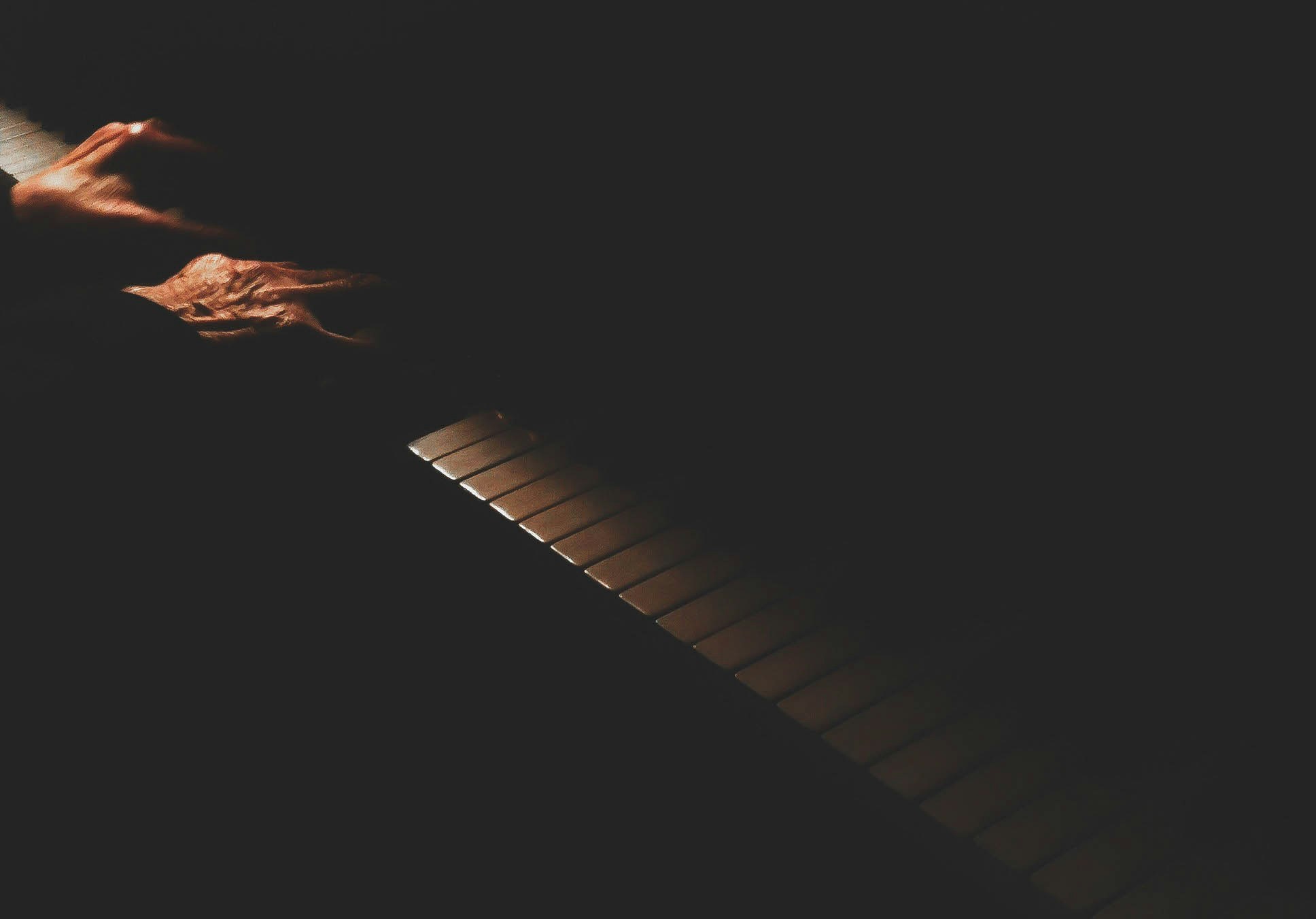 Chiaroscuro in Mainstream Cinema: Shading New Light on Old Techniques