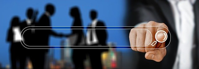 Naslov: Sodobna družbena dinamika: Raziskovanje vloge virtualne resničnosti v medosebnih odnosih