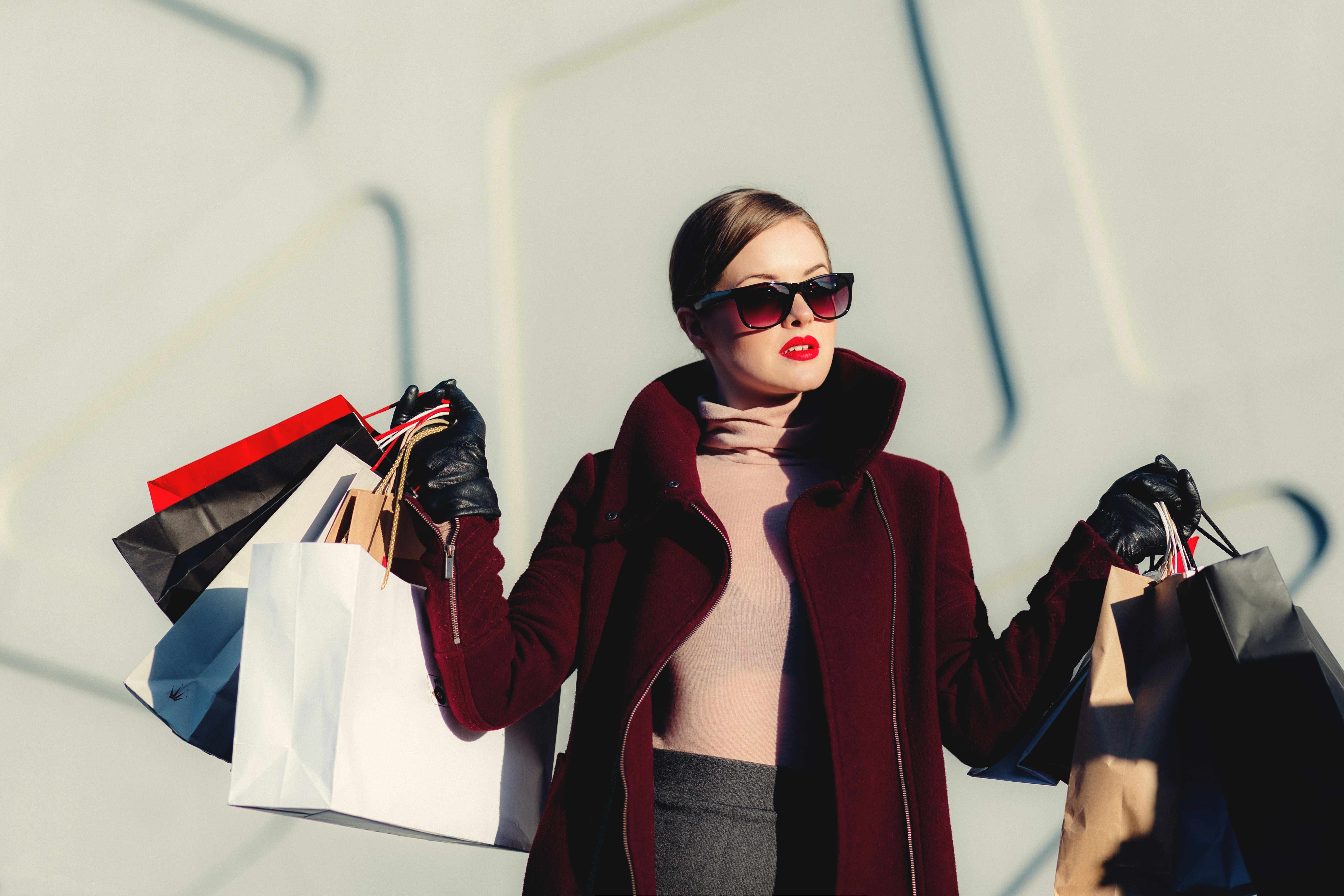 The Rebirth of the 70s Fashion: Rediscovering the Charm of a Golden Era